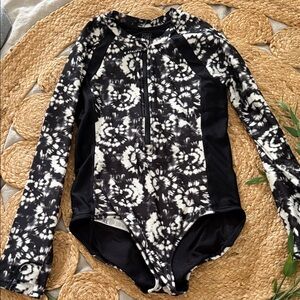 Athleta Girl Rashguard Long Sleeve Swimsuit. Size L/12